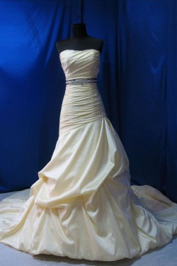 A-line Strapless Beade Bridal Wedding Dresses WD010599
