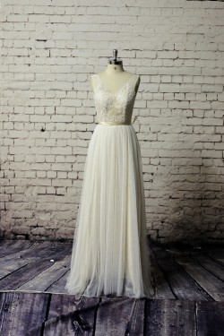 A-line V-neck Lace Bridal Wedding Dresses WD010643