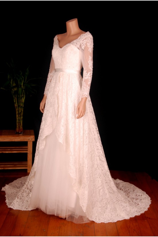 A-line V-neck Long Sleeves Lace Bridal Gown Wedding Dress WD010751