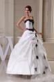 Ball Gown Strapless Beaded Appliques Lace Taffeta Beautiful Wedding Dresses 2030041