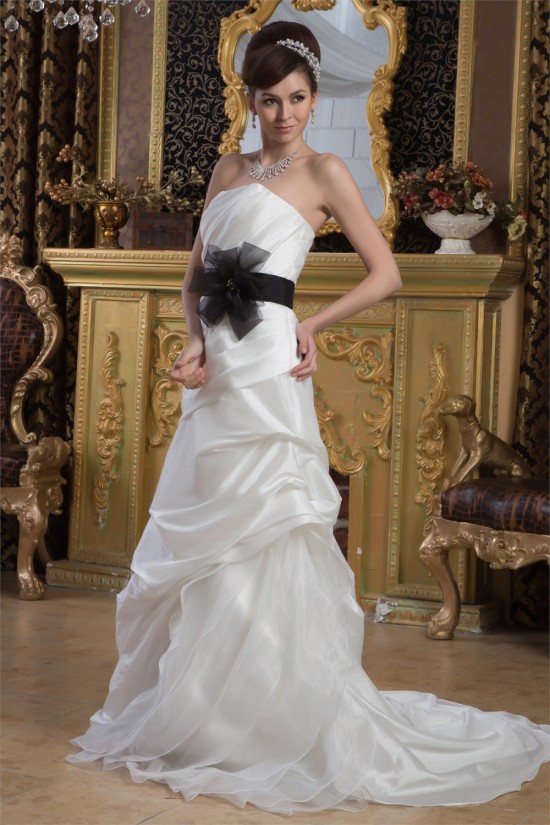 A-Line Strapless Court Train Wedding Dresses 2031054 A-Line Strapless Court Train Wedding Dresses 2031054