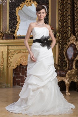 A-Line Strapless Court Train Wedding Dresses 2031054