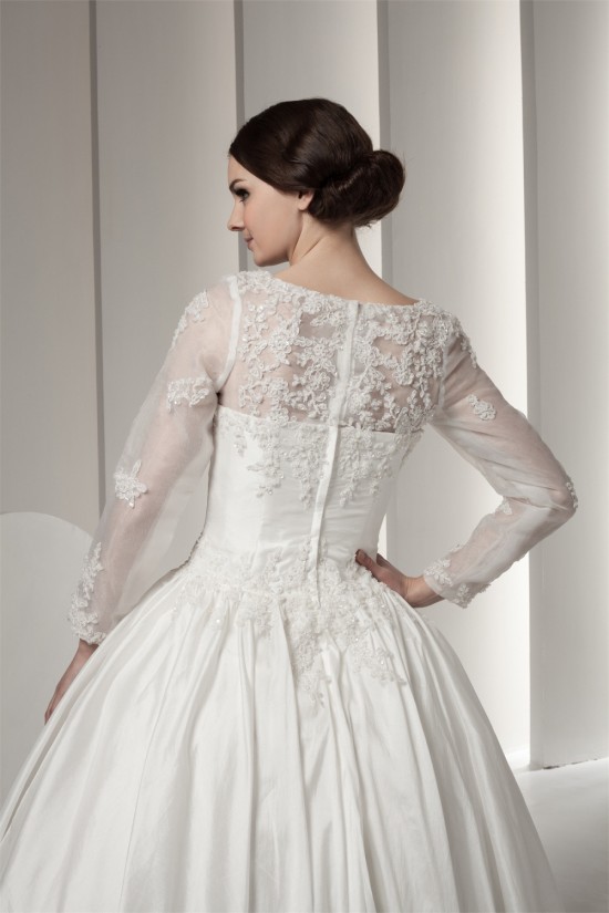 Wonderful Portrait Long Sleeve Satin Fine Netting Lace Floor-Length Wedding Dresses 2031066 Wonderful Portrait Long Sleeve Satin Fine Netting Lace Floor-Length Wedding Dresses 2031066