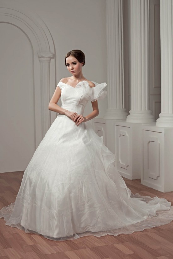 Wonderful Satin Sleeveless A-Line Off-the-Shoulder Wedding Dresses 2031068 Wonderful Satin Sleeveless A-Line Off-the-Shoulder Wedding Dresses 2031068