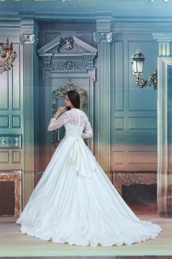 Amazing Ball Gown Long Sleeve Satin Lace V-Neck Wedding Dresses 2031105