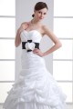 Amazing Sweetheart Sleeveless Taffeta Ball Gown Wedding Dresses 2031117