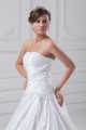 New Style Strapless Sleeveless Satin A-Line New Arrival Wedding Dresses 2031260