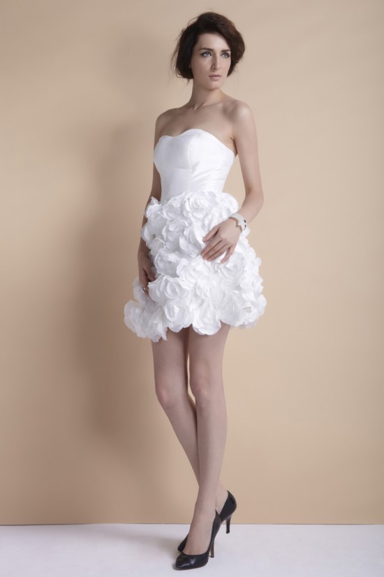Short/Mini Strapless Handmade Flowers Reception Wedding Dresses 2031551 Short/Mini Strapless Handmade Flowers Reception Wedding Dresses 2031551