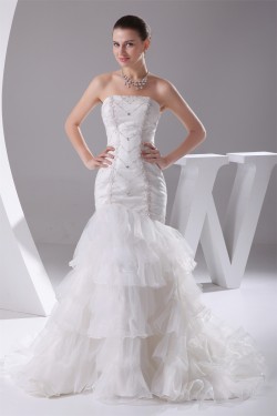 Trumpet/Mermaid Beaded Strapless Wedding Dresses 2030292