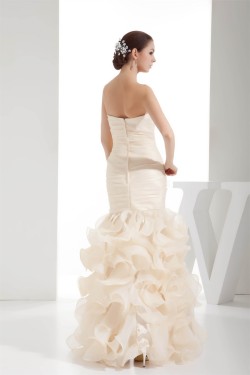 Sheath/Column Organza Strapless Wedding Dresses with Color 2030321