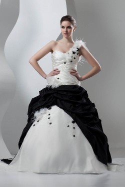 Ball Gown Black White Beading Sleeveless One-Shoulder Wedding Dresses 2030648
