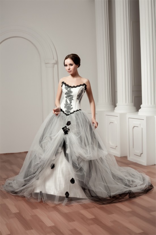 Satin Fine Netting A-Line Strapless Sleeveless Wedding Dresses 2030836 Satin Fine Netting A-Line Strapless Sleeveless Wedding Dresses 2030836