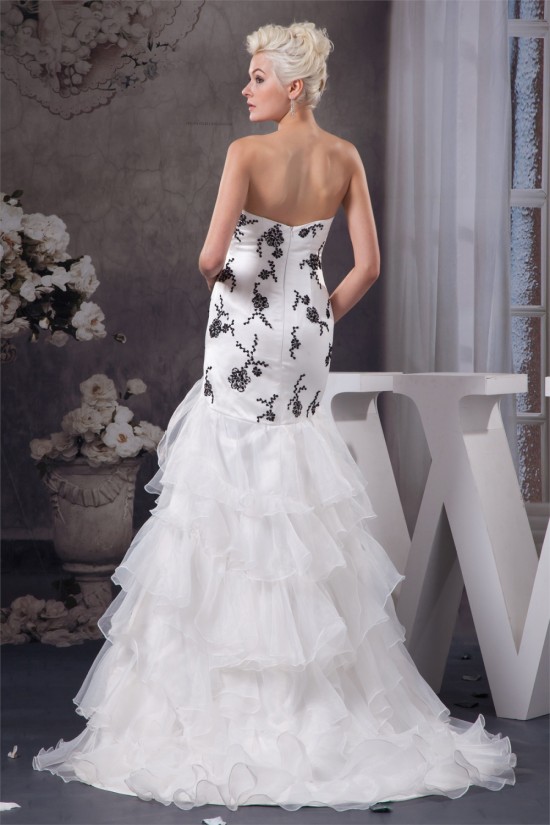 Sleeveless A-Line Sweetheart Satin Ruffles Wedding Dresses 2030915 Sleeveless A-Line Sweetheart Satin Ruffles Wedding Dresses 2030915