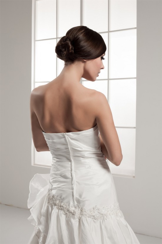 A-Line Strapless Chapel Train Sleeveless Satin Lace Wedding Dresses 2030934 A-Line Strapless Chapel Train Sleeveless Satin Lace Wedding Dresses 2030934