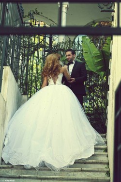 Crystal Tulle Ball Gown Wedding Dresses Bridal Gowns 3030049