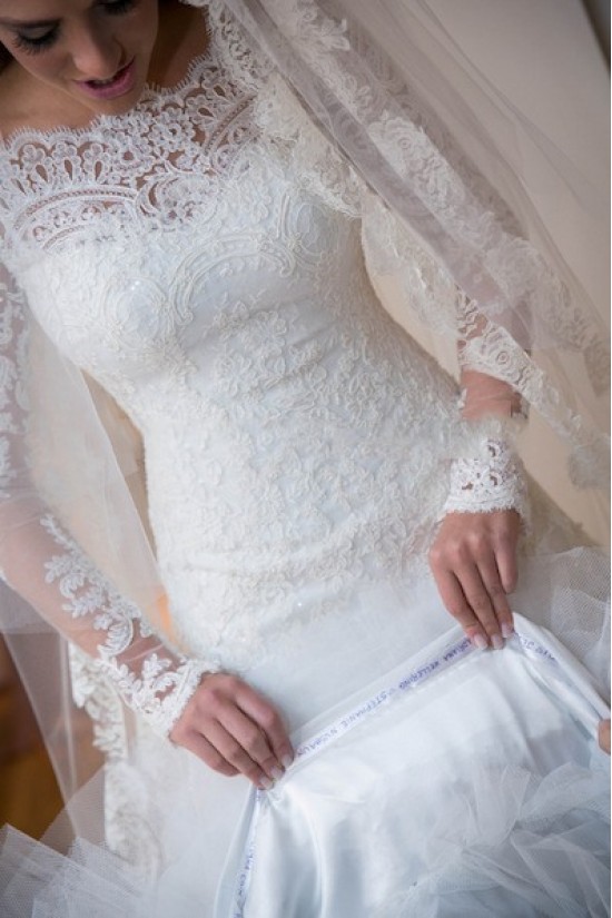 Long Sleeves Off-the-Shoulder Lace Wedding Dresses Bridal Gowns 3030110 Long Sleeves Off-the-Shoulder Lace Wedding Dresses Bridal Gowns 3030110