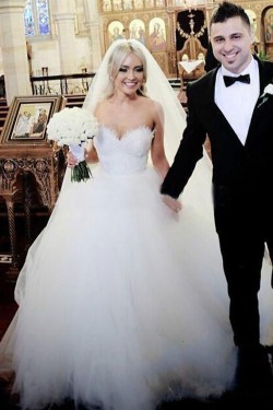 Ball Gown Sweetheart Lace Tulle Wedding Dresses Bridal Gowns 3030322